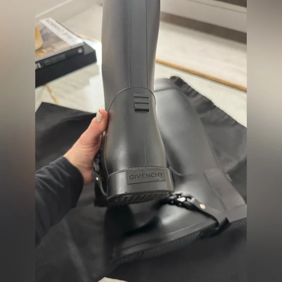 Givenchy Eva Chain Rubber Rain boots size 37 - Picture 9 of 14